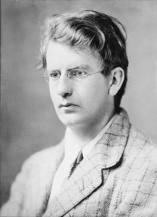 A portrait of John Logie Baird in 1917