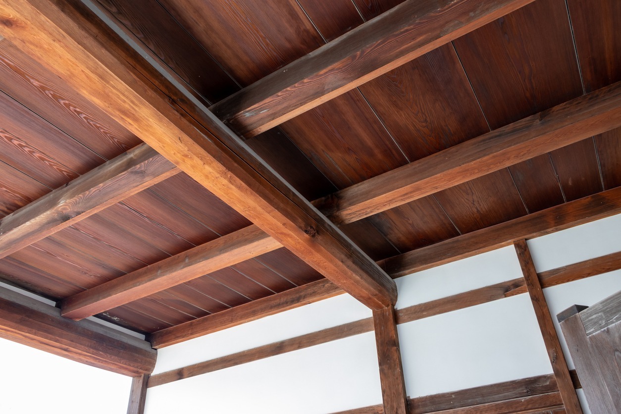 ceiling with exposed beams