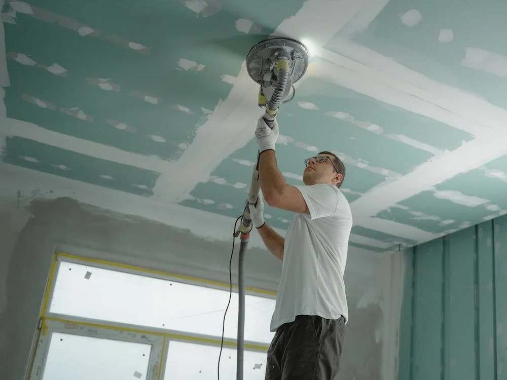 Polishing a ceiling