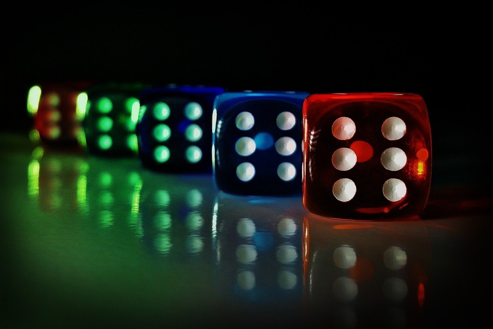 5 Of The Best Casino Themed Accessories For Your Home