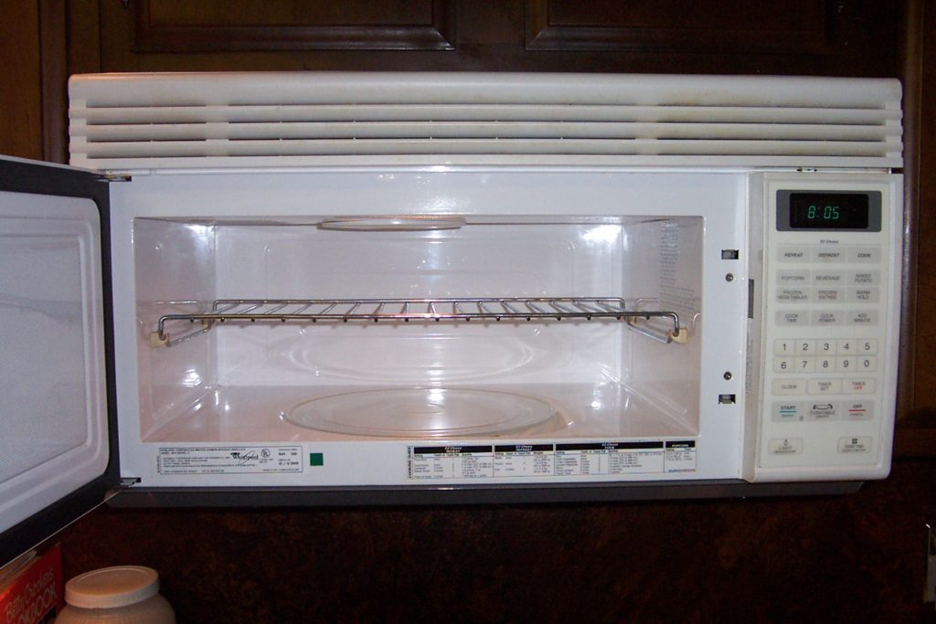 microwave oven with metal shelf
