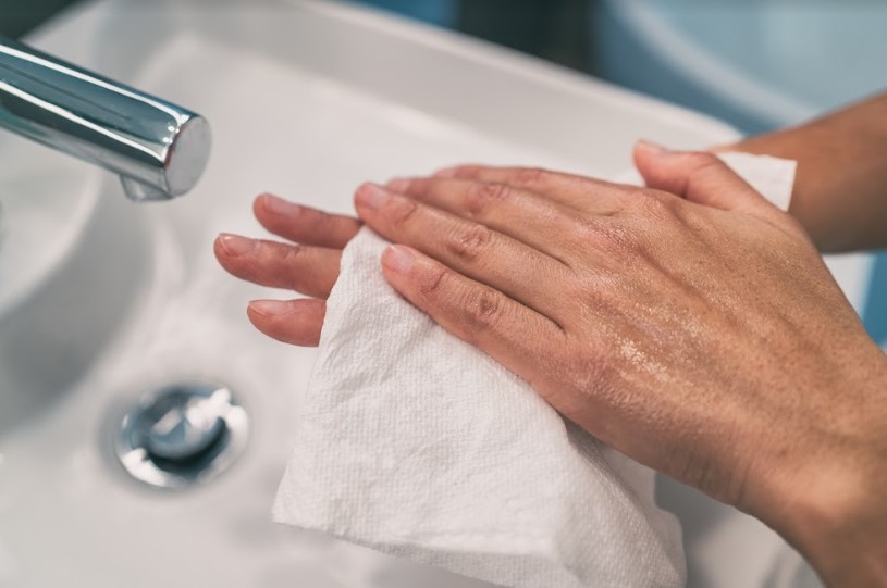 Bathroom Etiquette: Are Paper Towels Hygienic?