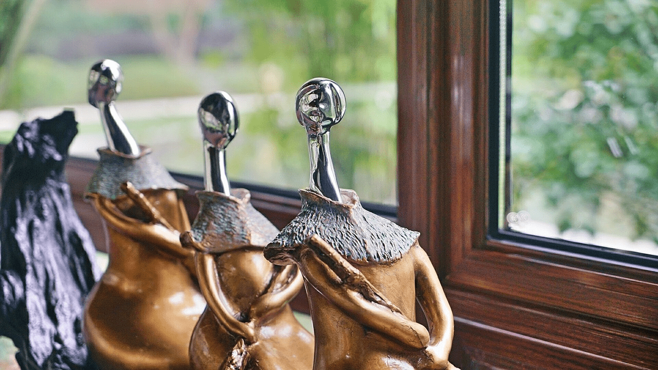 Metal sculpture