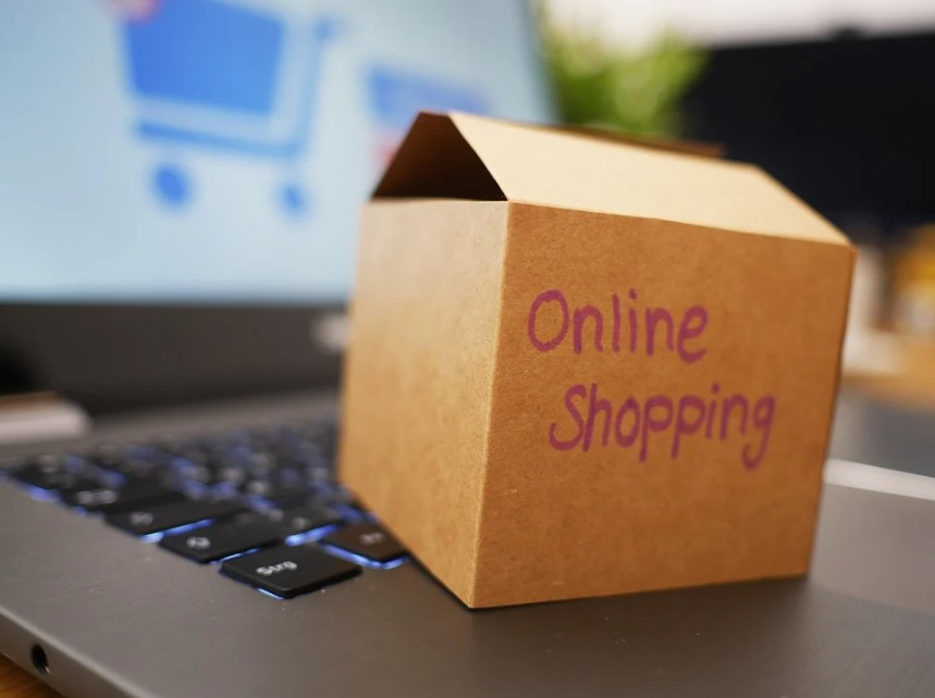 Tips And Tricks To Spend Less Money During Online Shopping