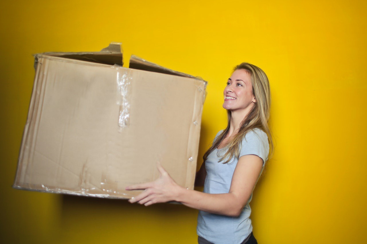 Why it’s Time You Stop Asking Friends to Help You Move