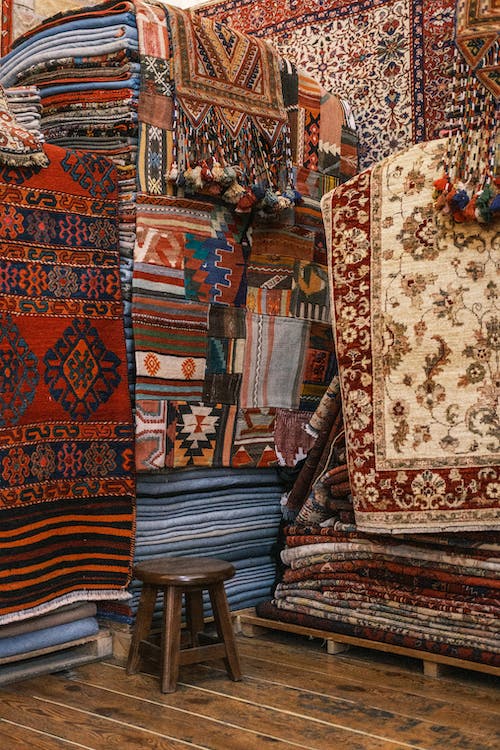 Difference between custom carpets and rugs