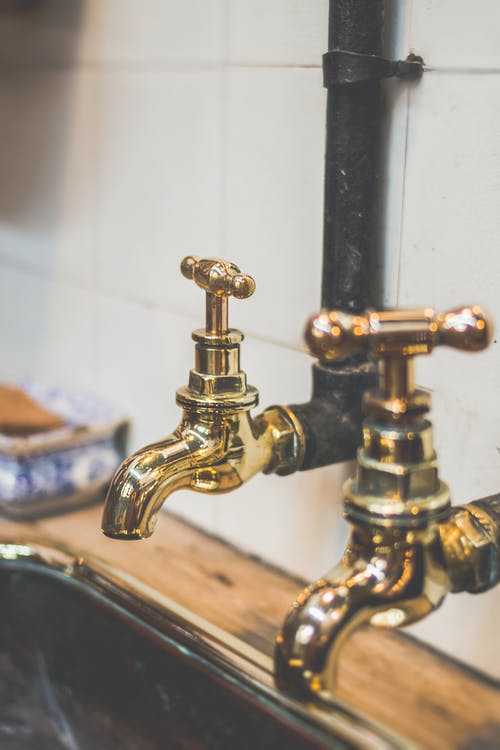 3 Seemingly Minor Signs that Your Home Could Have Major Plumbing Issues