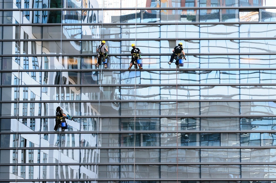 6 Purposes of Considering a Commercial Window Cleaning