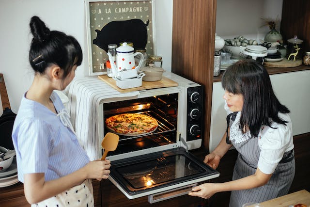 Why Buy an Electric Oven?
