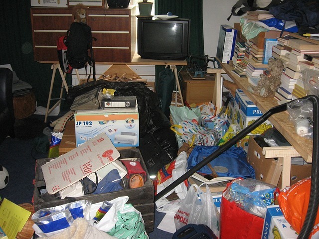 8 Effective Tips To Organize Your Junk Room & Enjoy Extra Space