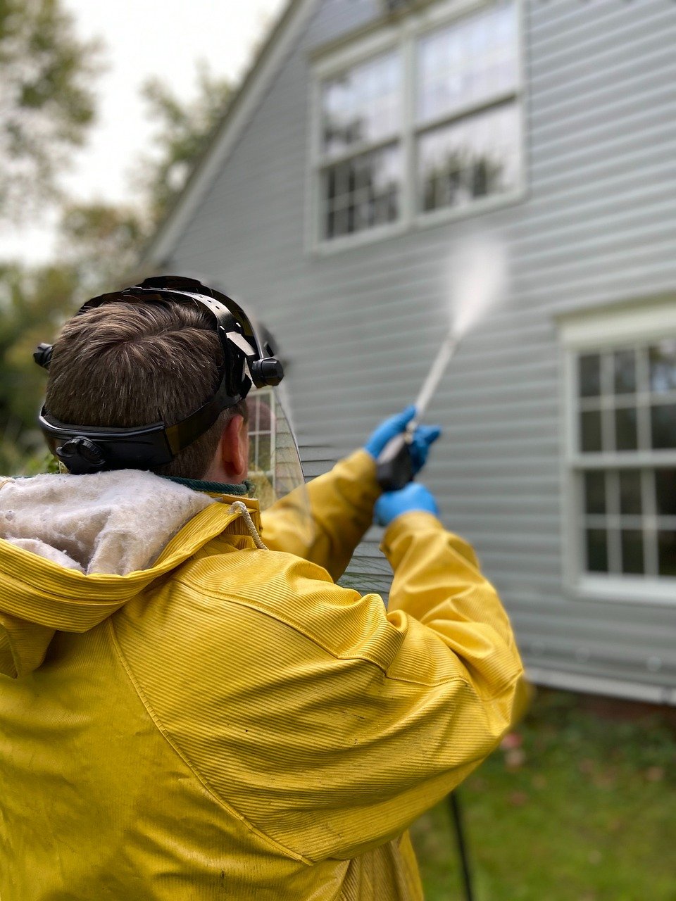 What Can A Pressure Washing Service Do For Your Property?