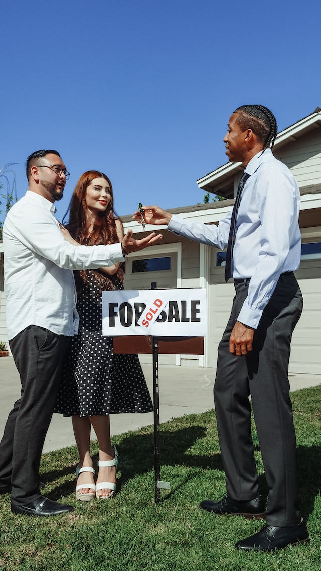 Why is it easier to sell your house to investors than realtors?