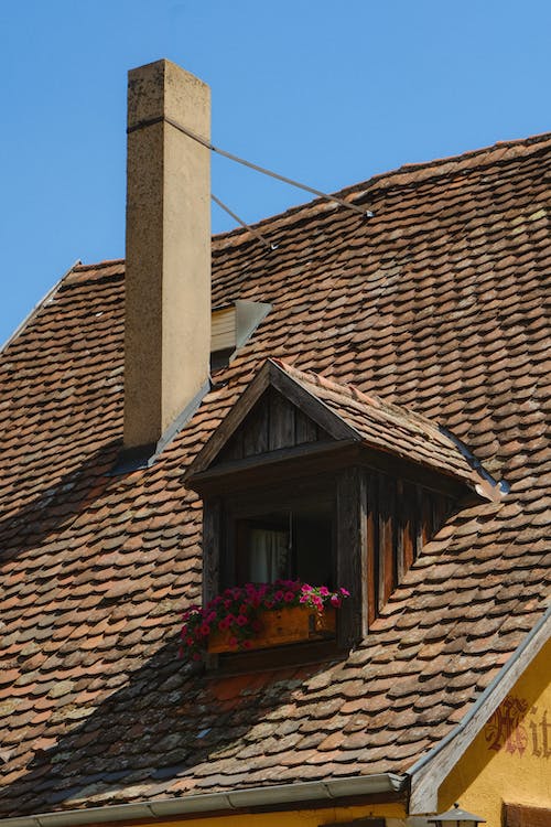 How To Build A Good Relationship With Your Roofer