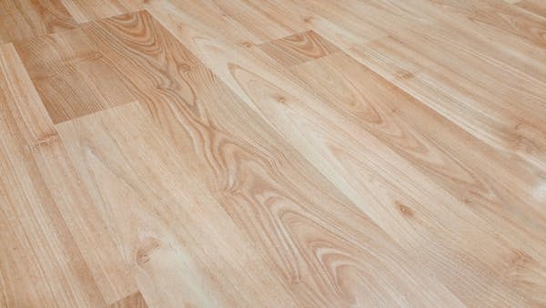 The process of how laminate flooring is made