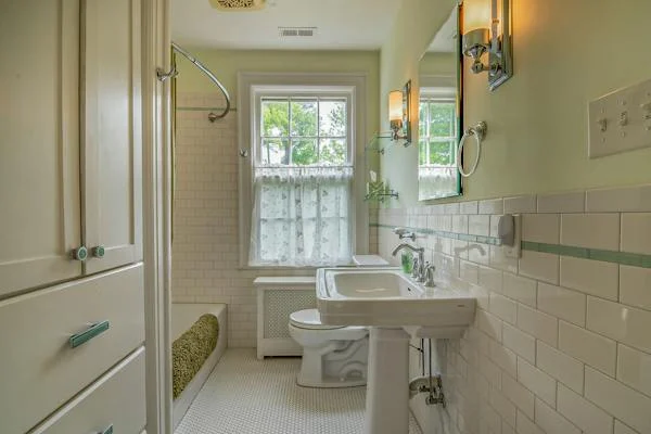 Some Simple and Easy Things You Can Do to Give Your Bathroom an Upgrade