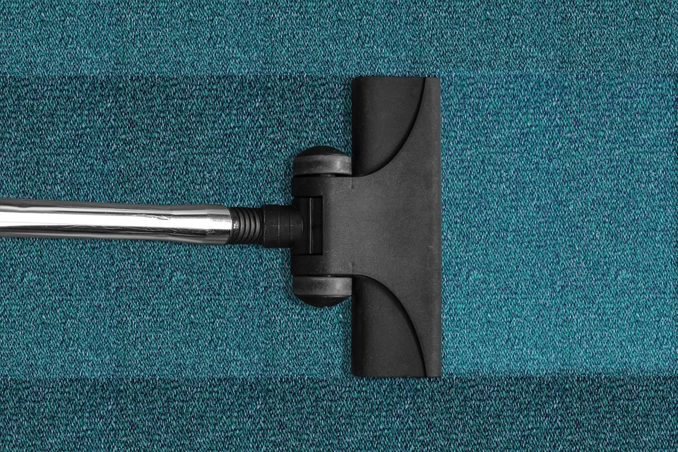 vacuum, vacuum suction, blue carpet