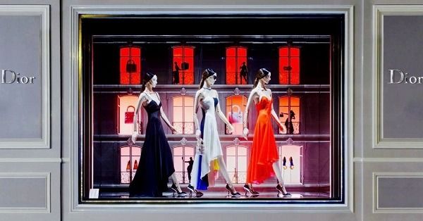 Colorful decor from Rouge Absolu for Dior windows and DASSAULT FALCON private jets