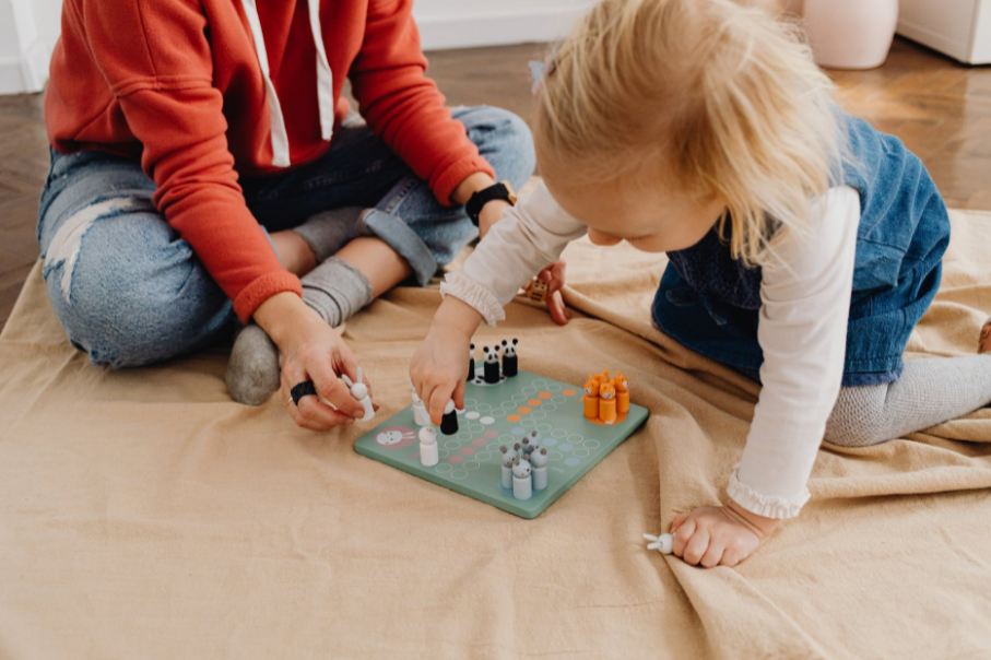 Image showing children playing board games.