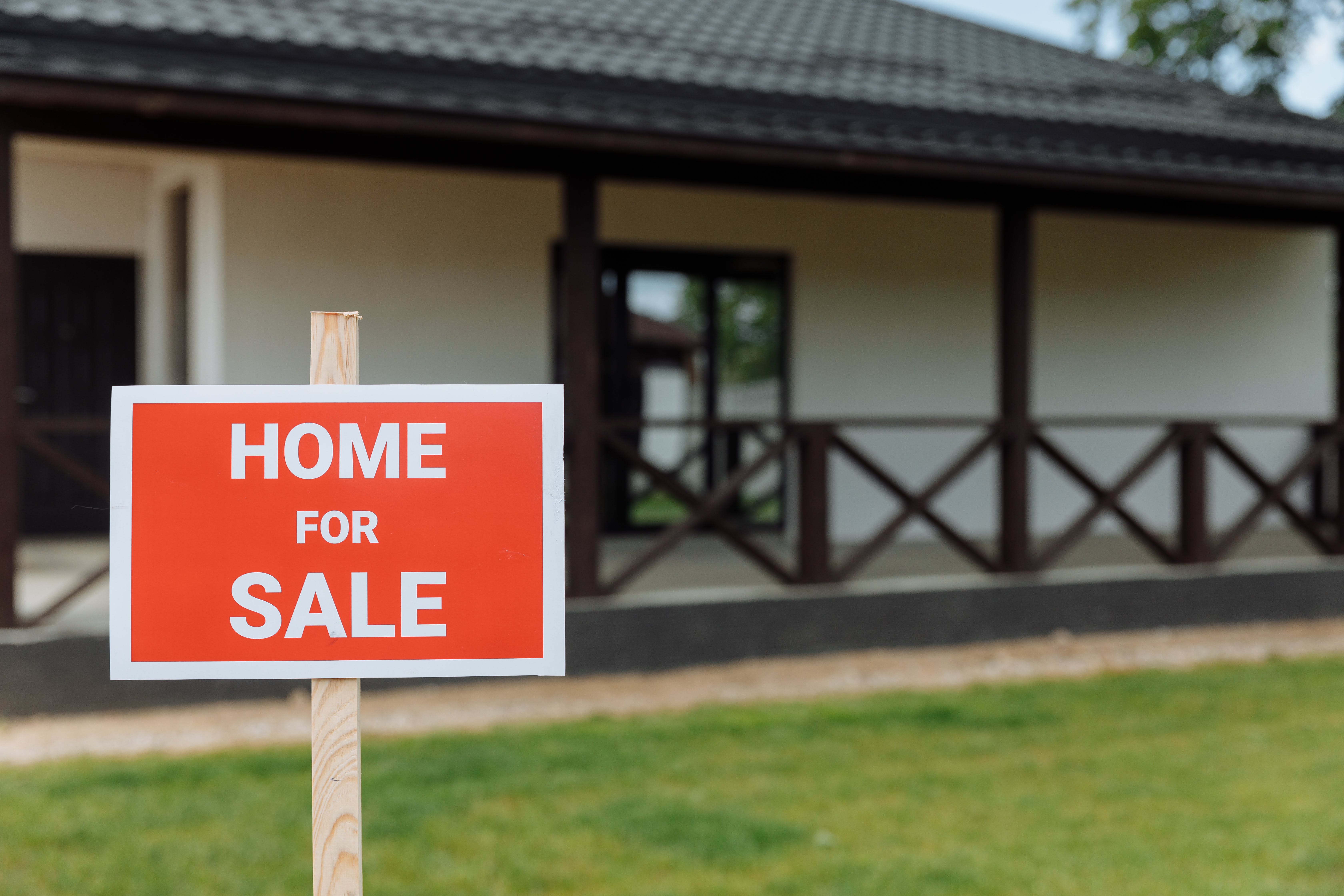 The Benefits of Selling Your House During Summer Season
