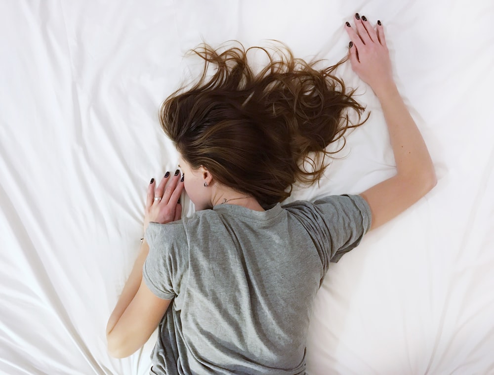 7 Tips For Better Sleep With Hyperhidrosis