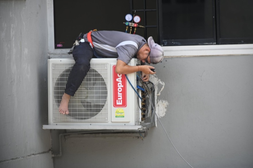Air Conditioning 101: How Does Outside Temperature Affect Your Air Conditioner?