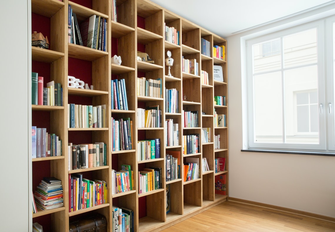 How to Choose a Bookcase (Bookcase Buying Guide)