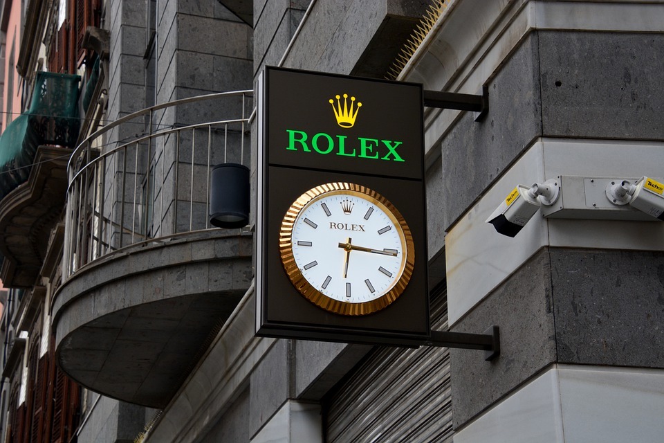 A Beginner’s Guide To Rolex Wall Clocks