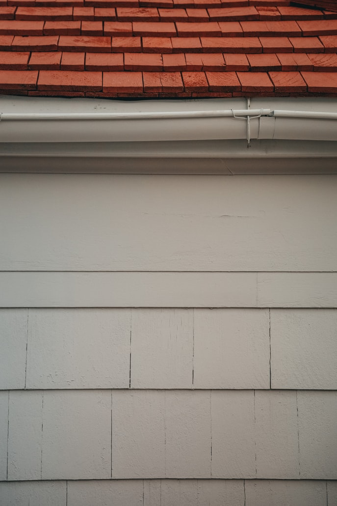 Essential Tips for Maintaining Your Gutter to Avoid Extensive Damage