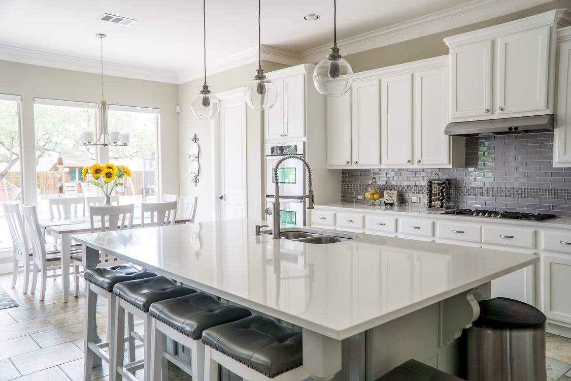 Kitchen Remodeling: Should You Call a Professional or DIY