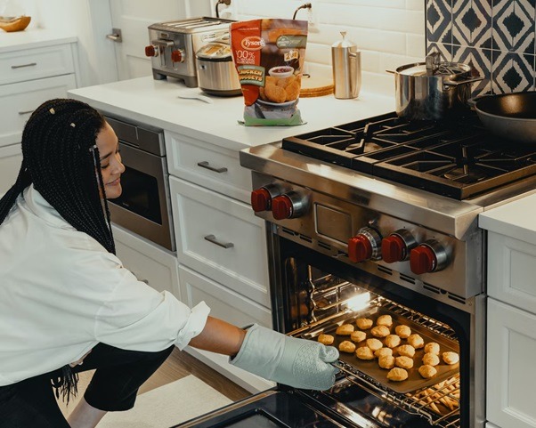 4 Tips That Will Make Cleaning Your Oven Easier