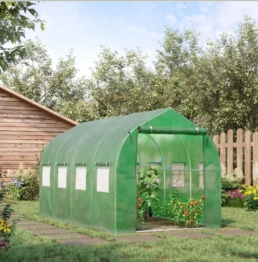 Things to consider when building your greenhouse in your backyard