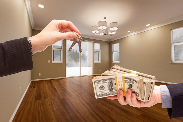 We Buy Houses for Cash: Tips to Consider When Looking for a Cash Buyer