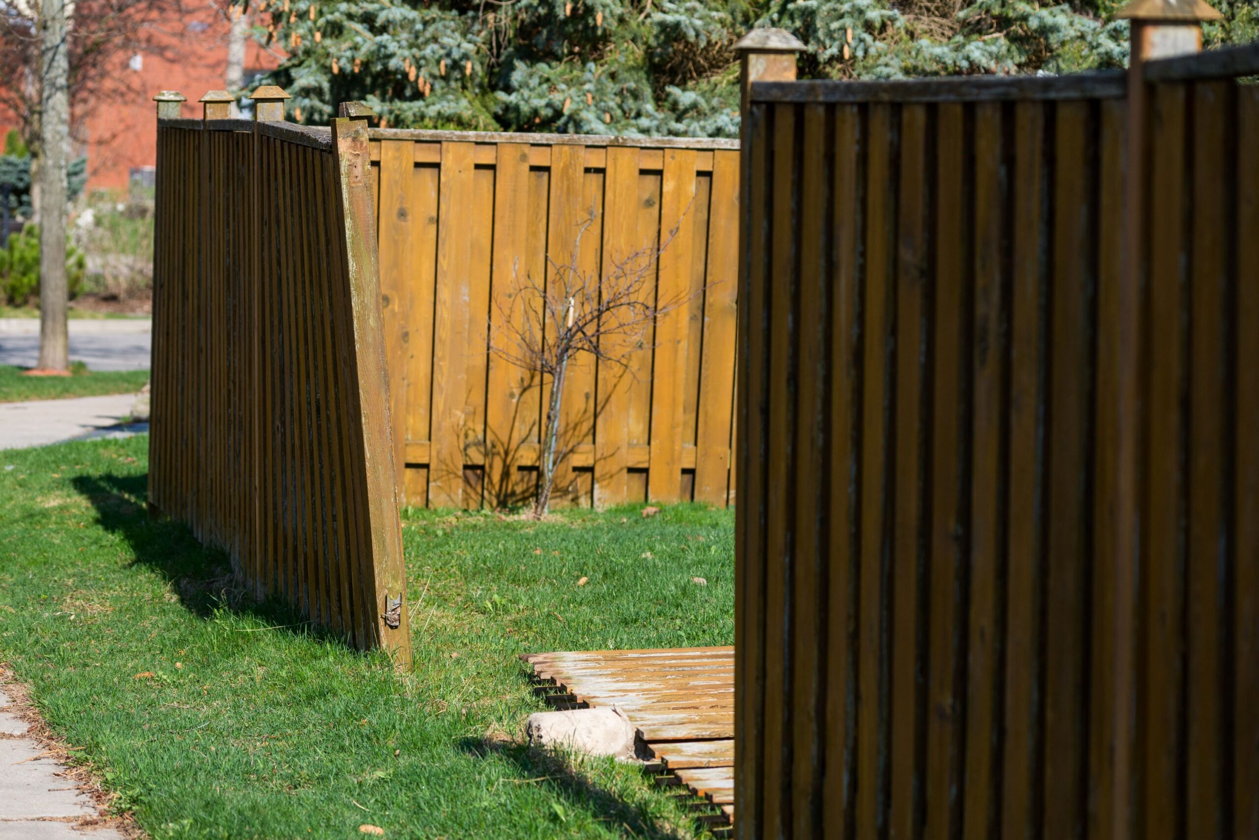How To Mend Your Damaged Fence After A Storm