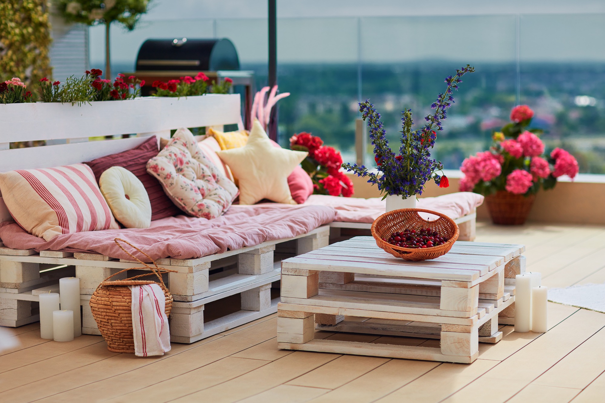 9 Ways You Can Use Wooden Pallets Inside Your Home