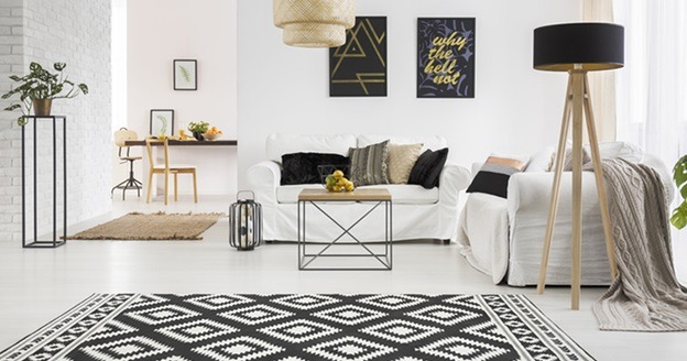 How To Choose The Right Outdoor Rug For Your Indoor Space