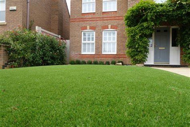 Benefits of Installing Artificial Turf in Your Yard