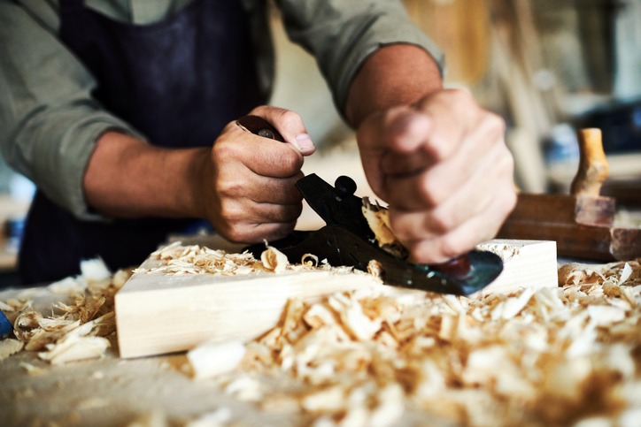 The Pros and Cons of Using a Hand Planer