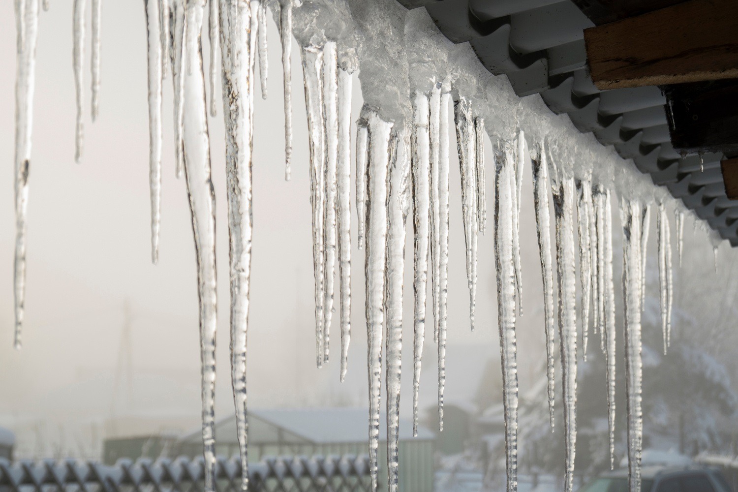 Safe and Effective Methods for Removing Ice Dams from Your Roof