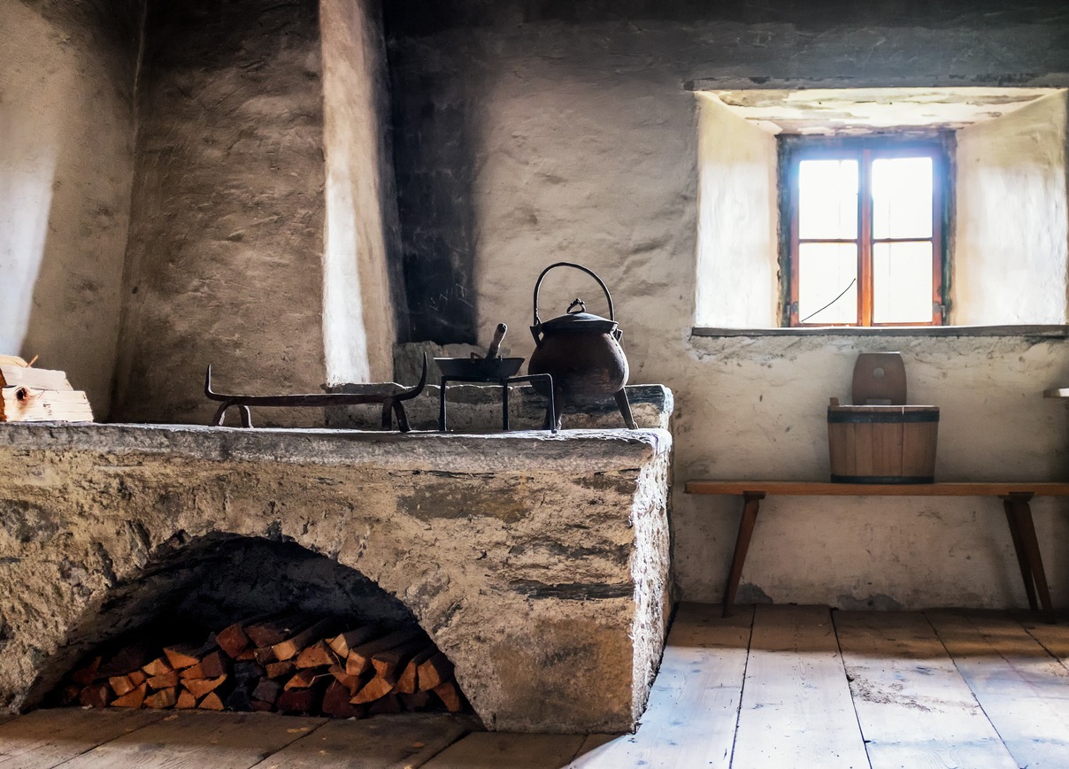 early kitchen cooking on hearth