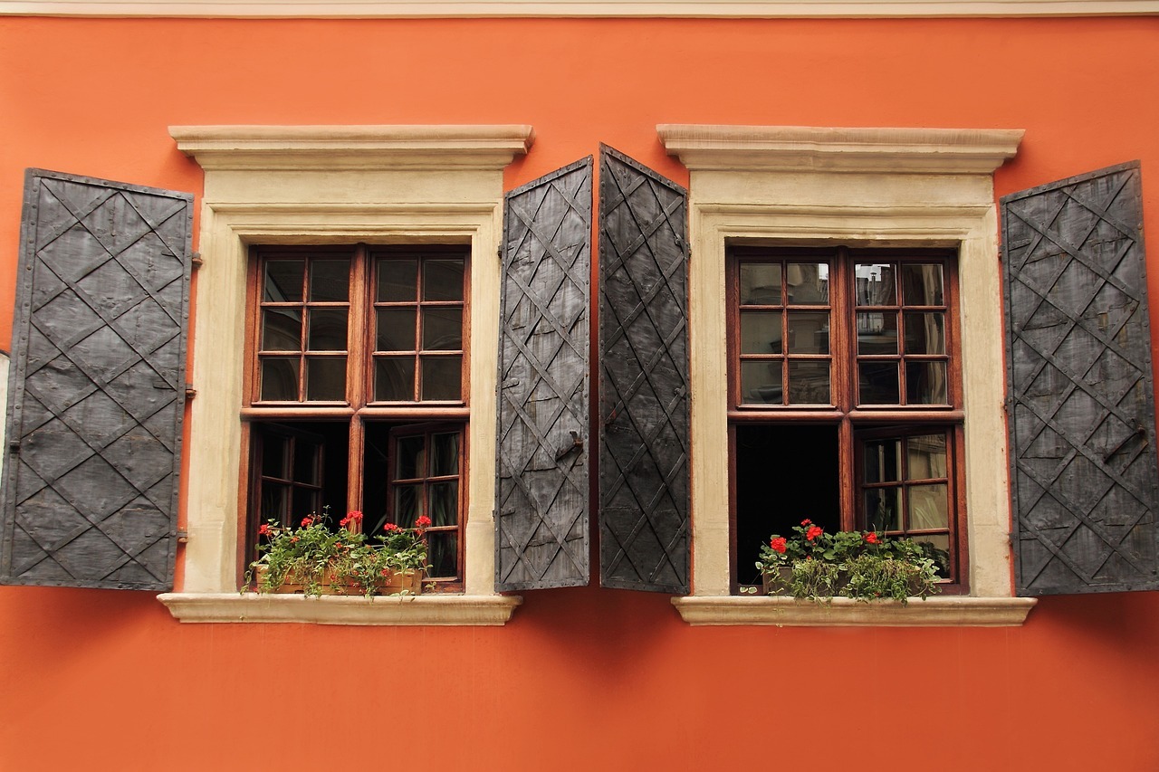 8 Types of Windows For More Natural Light & Ventilation