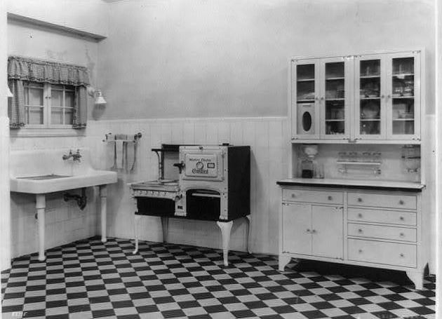 a 1920s kitchen