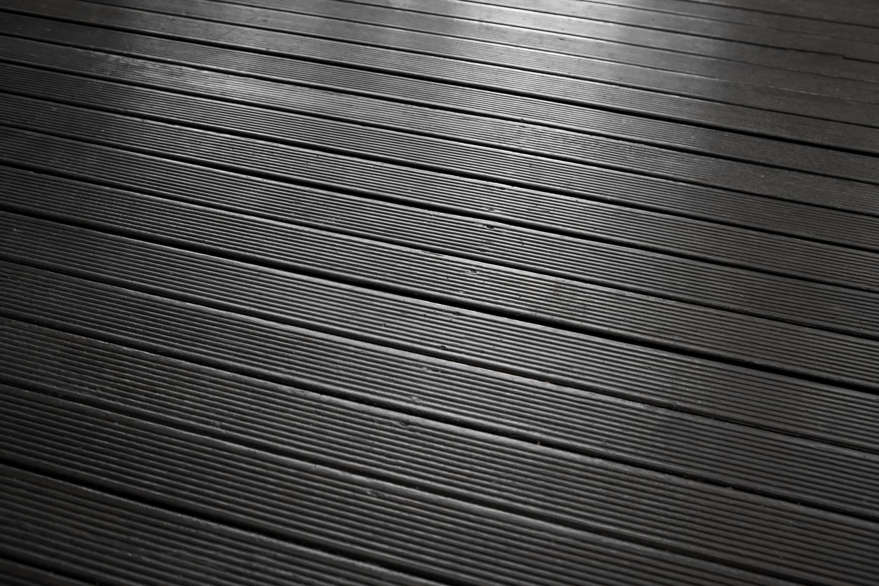 Water-Resistant Decking Materials to Install Before Winter