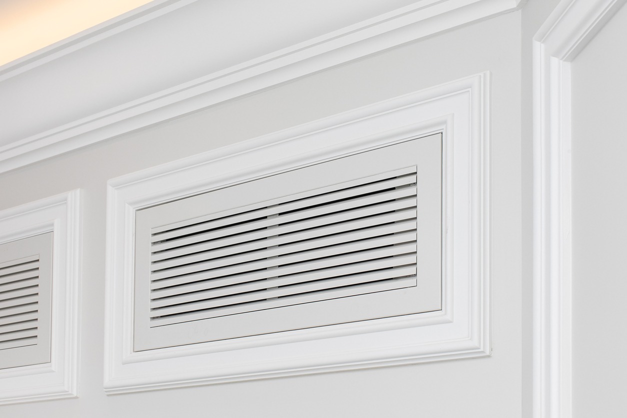 Ventilation grate of conditioning covering air ducts