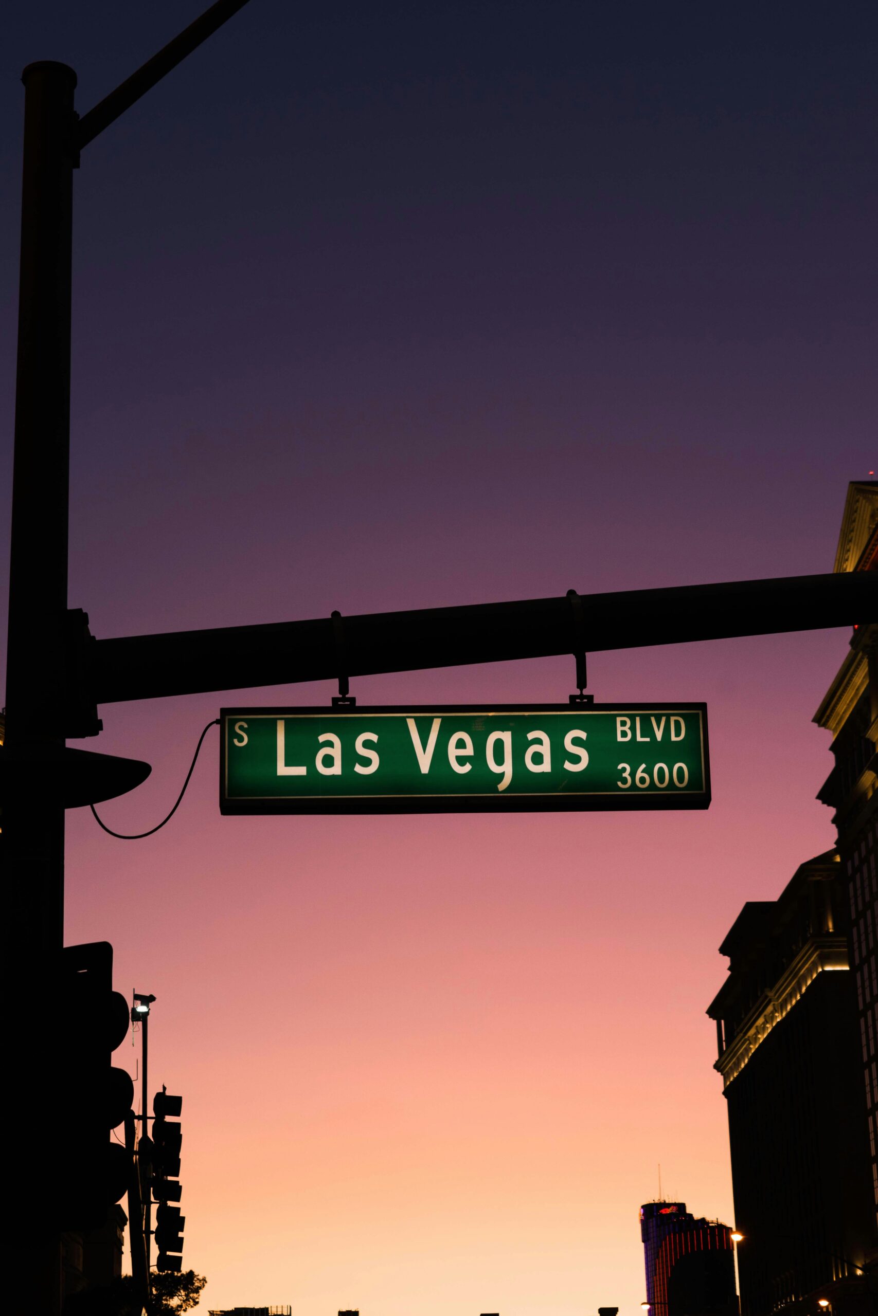 Pros and Cons of Living in Las Vegas, NV