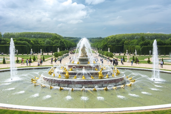 Palatial Grounds and Supplementary Structures